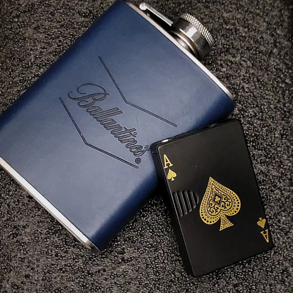 Royal-flush-lighter-black-4